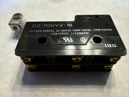 1PC NEW OMRON DZ-10GV2-1B travel switch - Picture 2 of 2