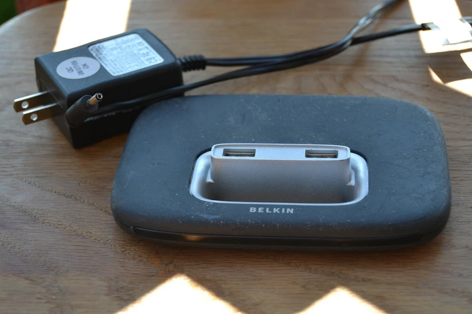 Belkin Hi-Speed USB 2.0- 7 Port Hub F5U237 Rev 3 USB HUB 2.T1 - Image 3 of 4