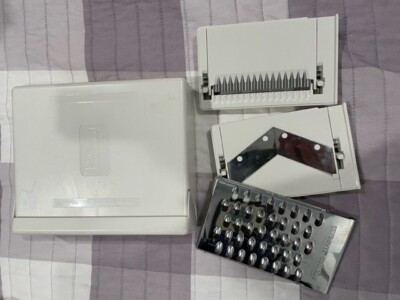 Pampered Chef Ultimate Slice & Grate Mandolin 3 Blades & Storage Box NO COVER