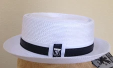 STACY ADAMS * MEN WHITE PORK PIE HAT * M * NEW PANAMA STYLE SUN POLY BRAID STRAW