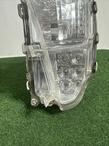 2012-2015 Toyota Prius Left Driver LH Side LED Fog Turn Signal Lamp OEM Crack - Picture 2 of 15