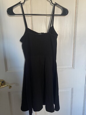 black flowy dress forever 21 Forever 21 Black Flowy Dress With Button Size S
