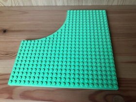 Lego 6161 Brick Modified 24x24 without 12x12 Quarter Circle Medium Green