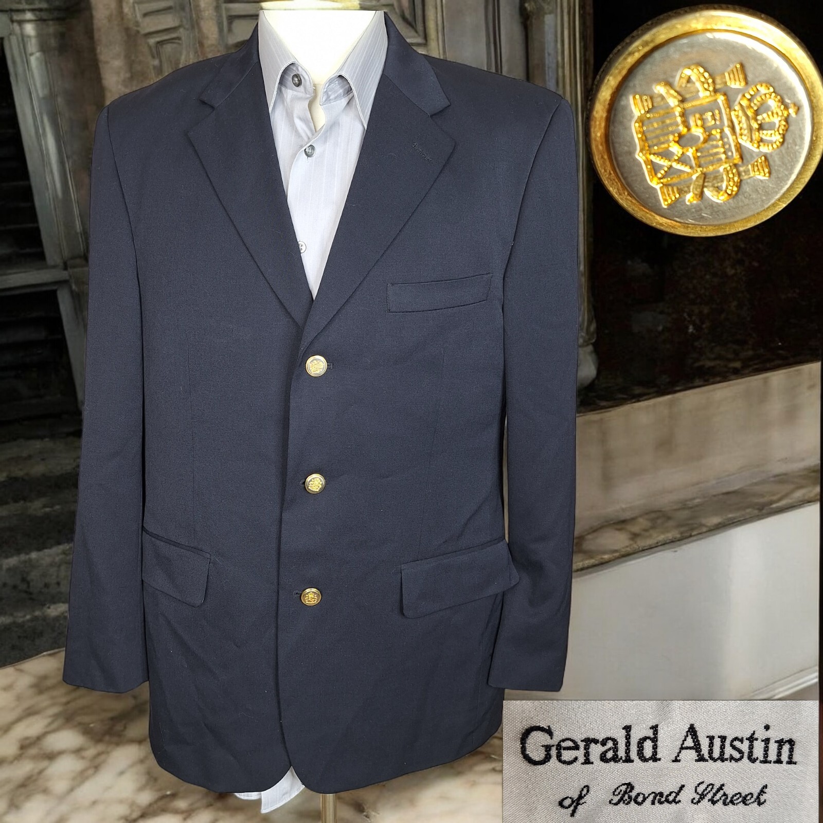 Gerald Austin Wool Blazer Jacket for Men in Dark Navy Size 40R with 3 Gold Buttons Ventless Design