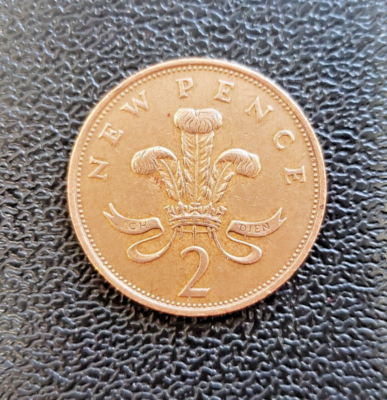 UK British 2 NEW PENCE 1975 ELIZABETH-II Foreign Coin EXTREMELY