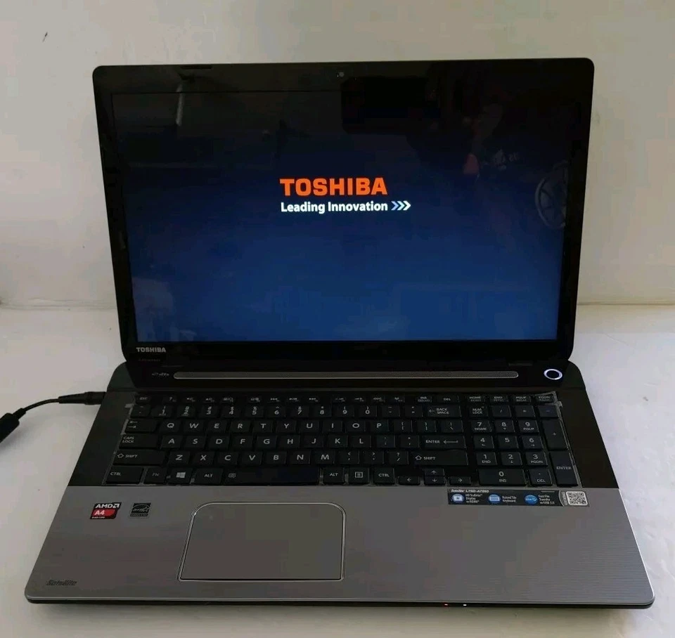 TOSHIBA SATELLITE L75D-S7280 17.3" 640GB 8GB AMD A4-5200APU 2.00 GHz Win 10 PRO Foto 4 de 4