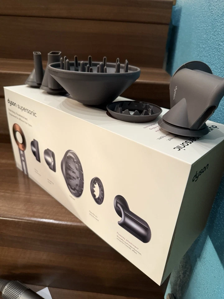 Dyson Supersonic Hair Dryer Nickel/Copper With Storage Box - Image 2 of 3