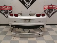 2010-2013 Chevrolet Camaro Ss Oem Rear Bumper Assembly W Park Assist White