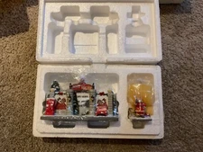 Hawthorne Village Coca Cola Holiday Village Gate & Santa #91220 NIB Free Ship