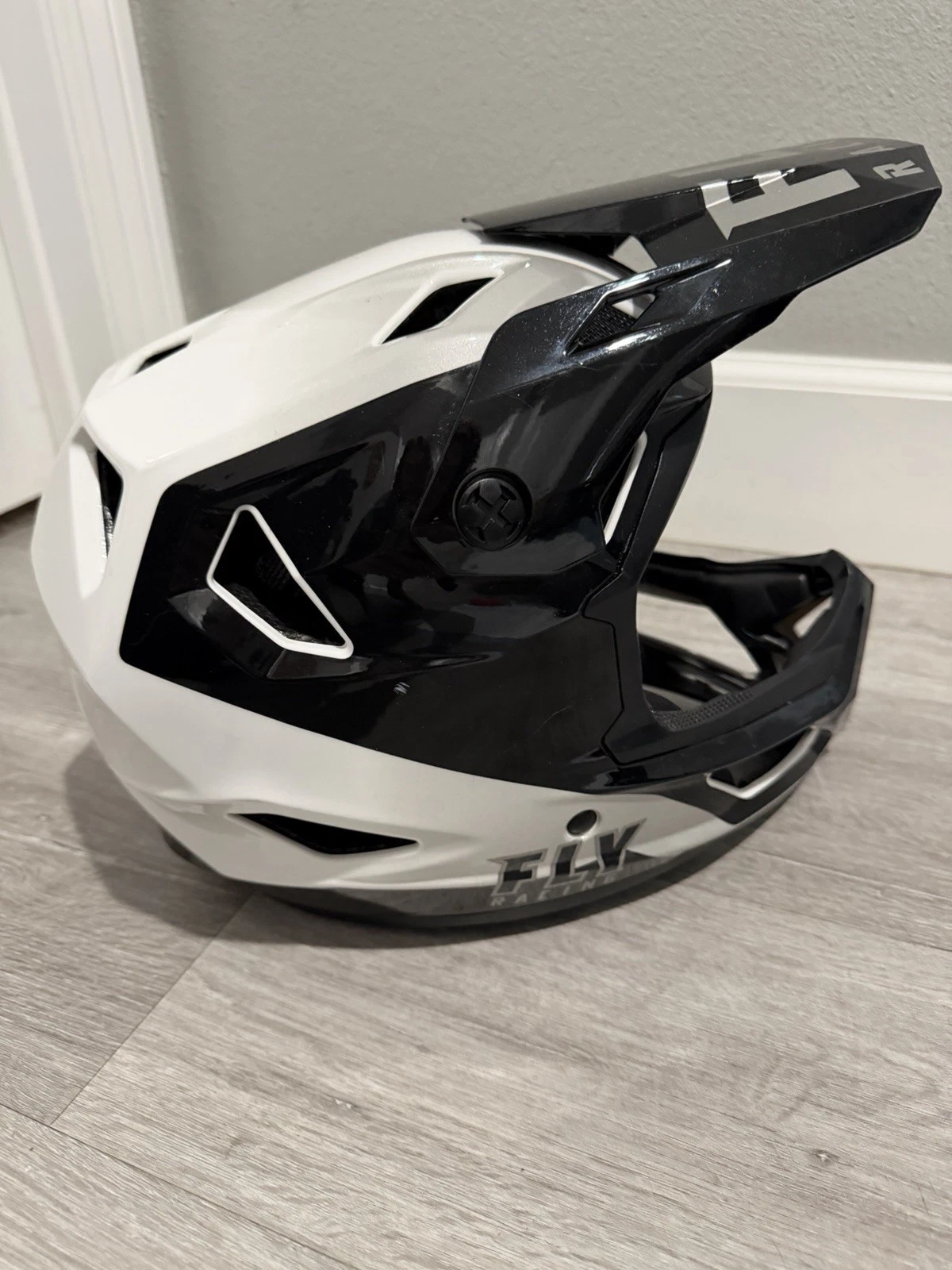 FLY RACING FULL FACE BLACK, WHITE & SILVER YOUTH MEDIUM HELMET