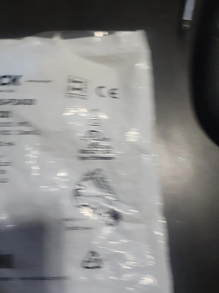 Sick 1043321 10-30VDC LN1120 Photoelectric Sensor WL15-P2430 PNP LO/DO M12 CLS 2 - Image 2 of 4