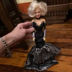 Vintage Marilyn Monroe Barbie Doll Blonde Rare Twist and Turn D18402