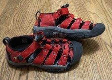 Keen Little Kids Newport H2 Red Black Gray Outdoors Hybrid Sandals US Size 1
