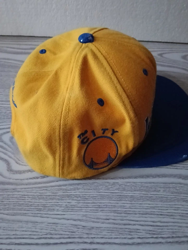 SAN FRANCISCO WARRIORS SNAPBACK MITCHELL AND NESS HAT - Image 4 of 4