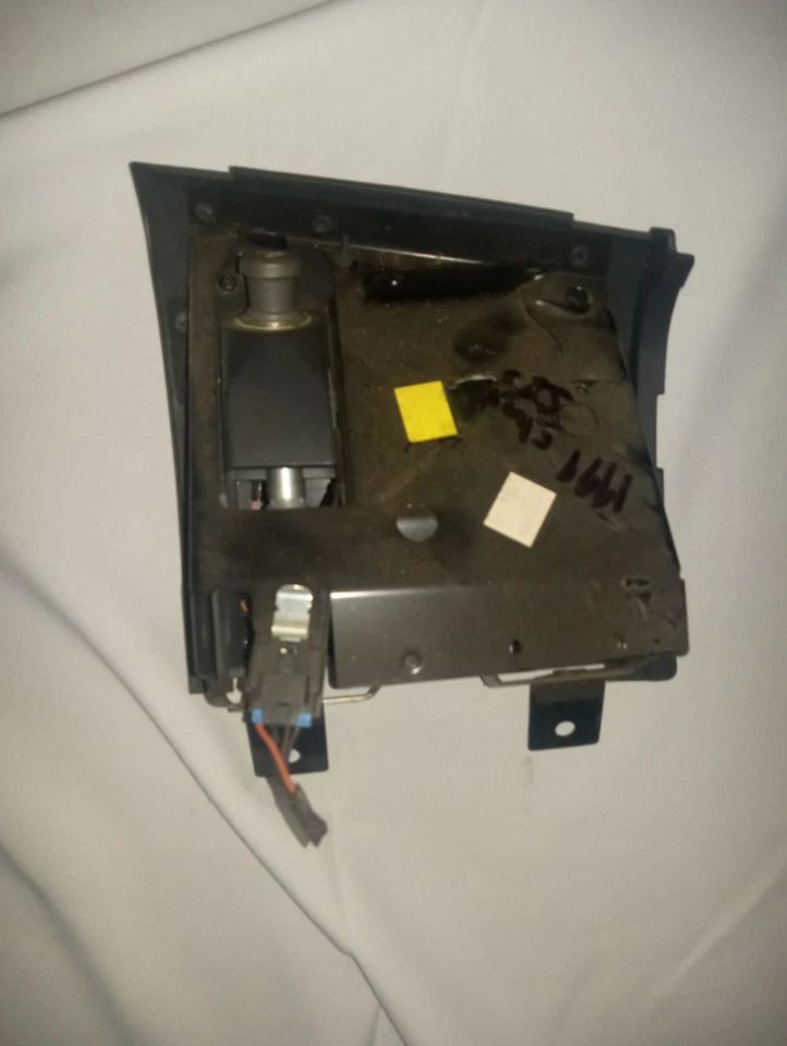 Chevrolet Blazer S10 GMC Sonoma Jimmy 1999-2005 tablero bandeja de cenizas gris oscuro Foto 3 de 3