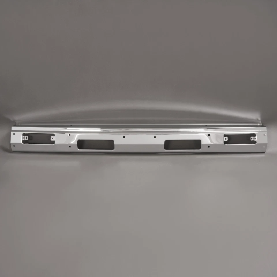 Barra frontal de parachoques cromada para Nissan D21 1986-1992 NI1002110 | 6202237G25 Foto 3 de 4