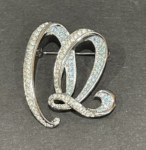W Or M Monogram Swarovski Pin Brooch - Picture 3 of 7