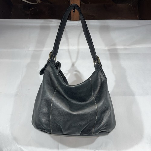 St John's Bay Women's Leather Black Shoulder Bag - Picture 2 of 9