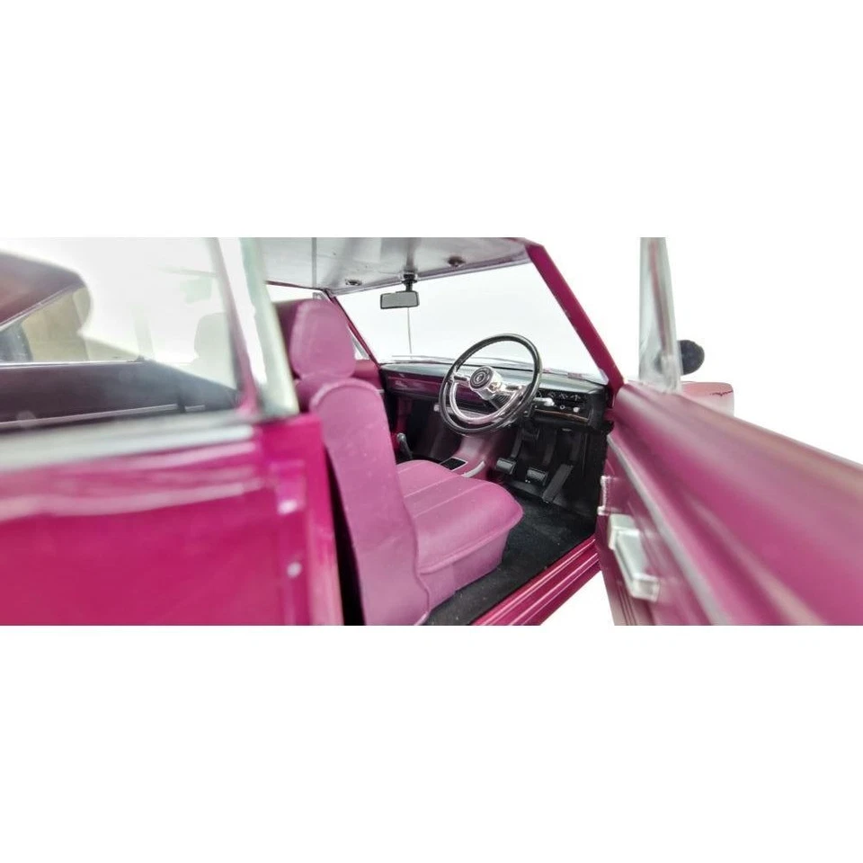 1:18 1969 Chrysler VF Valiant Pacer -- Magenta Metallic w/Stripe -- Greenlight D - Image 4 of 4
