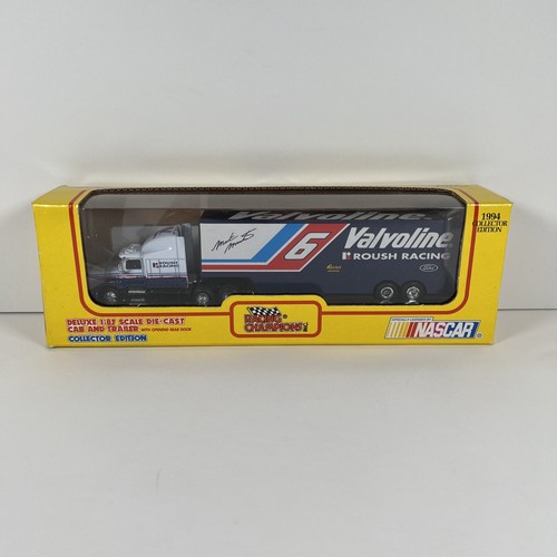 Mark Martin Racing Champions 1994 Collector's Edition 1:87 Die-Cast Transporter