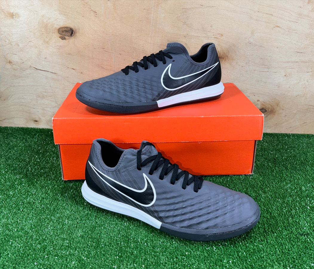 Nike MagistaX Finale II IC 844444-001 Grey US8 UK7 boots Cleats