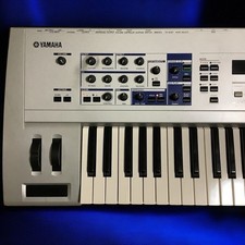 Yamaha CS6x Digital Synthesizer Keyboard 61 Key Tested Working