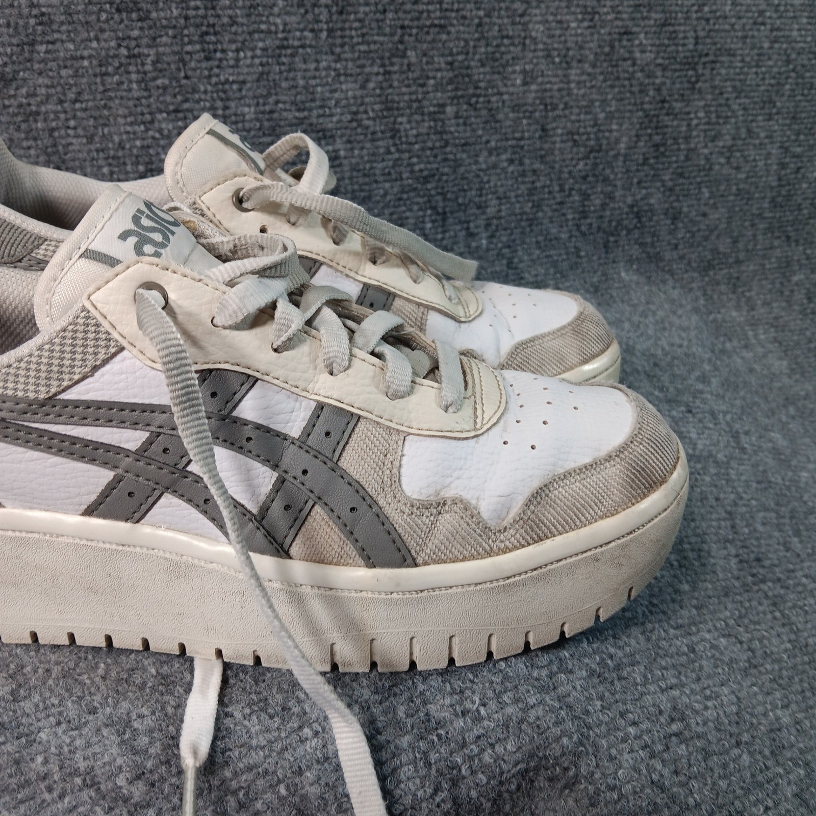 ASICS Low Top Sneakers White Grey Lace Up Athletic Shoes US 8.5 EU 40 UK 6.5 thumbnail 3