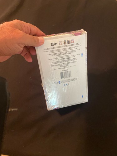2020 TOPPS SEALED HOBBY BOX W/1 AUTO OR RELIC CARD SERIES 1 CELEBRATION DECADES - Picture 3 of 5