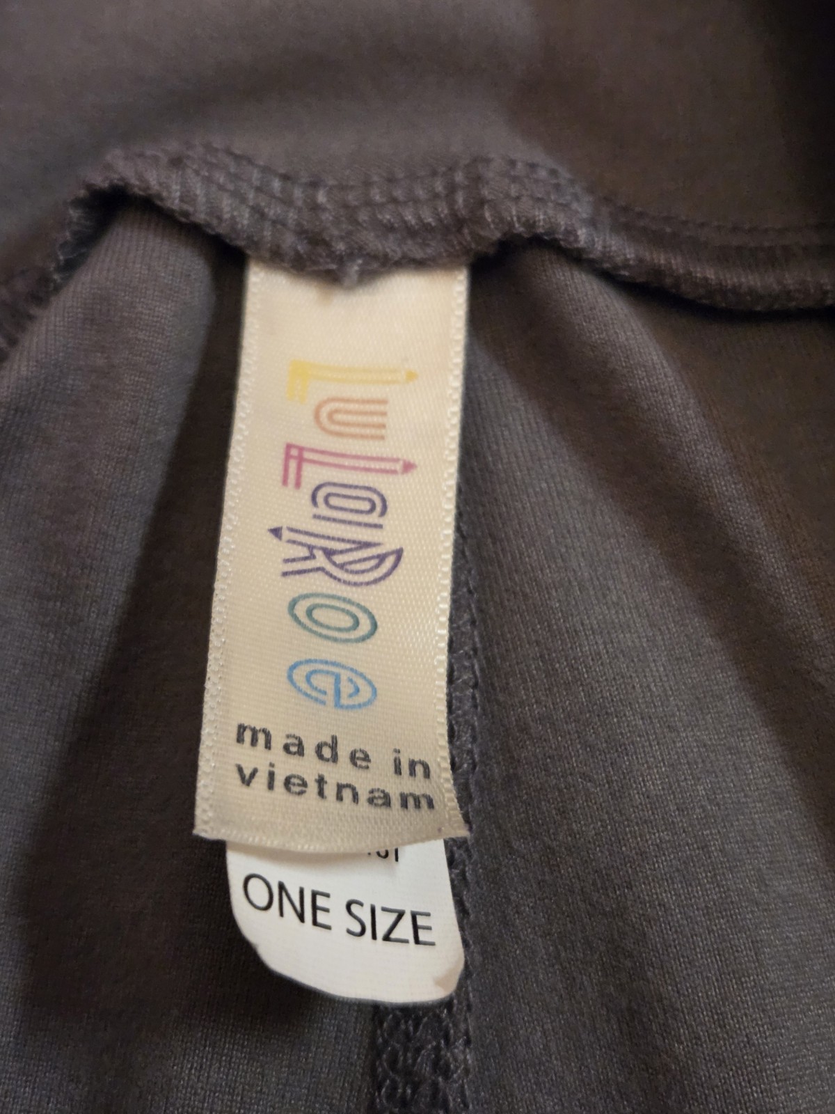 LuLaRoe Original Buttery Soft Solid Gray Leggings… - image 4