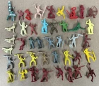 LOT of 42 Vintage WESTERN Plastic Figures Indians Marx Tim mee Linde