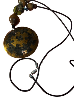 Vtg handmade MODA made in Malta Brass Disk Pendant Necklace W Wooden Beads