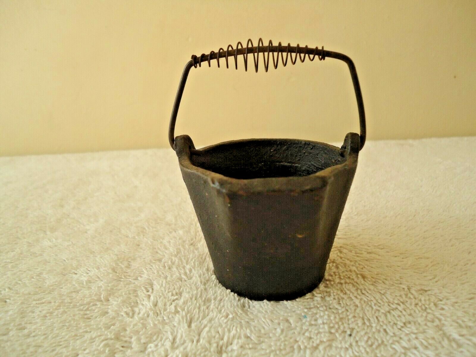 Vintage Watkins Mini Cast iron Coal Bucket " GREAT COLLECTIBLE