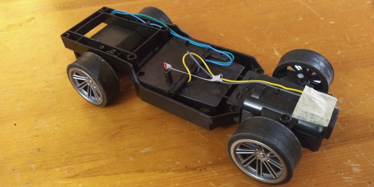 Jada Hyper Chargers RC 2015 Challenger Hellcat Vehicle 1/16