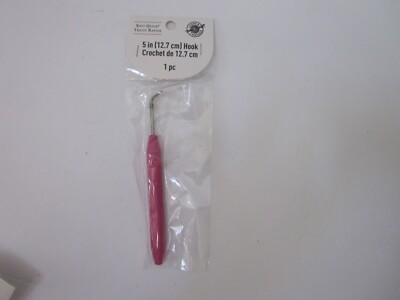 NEW LOOPS & THREADS 5'' Crochet Hook Crafts Fabric Sewing