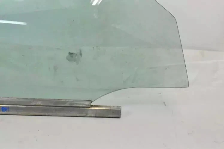 96-03 Mercedes W210 E320 E430 Puerta delantera derecha pasajero ventana vidrio OEM Foto 4 de 4