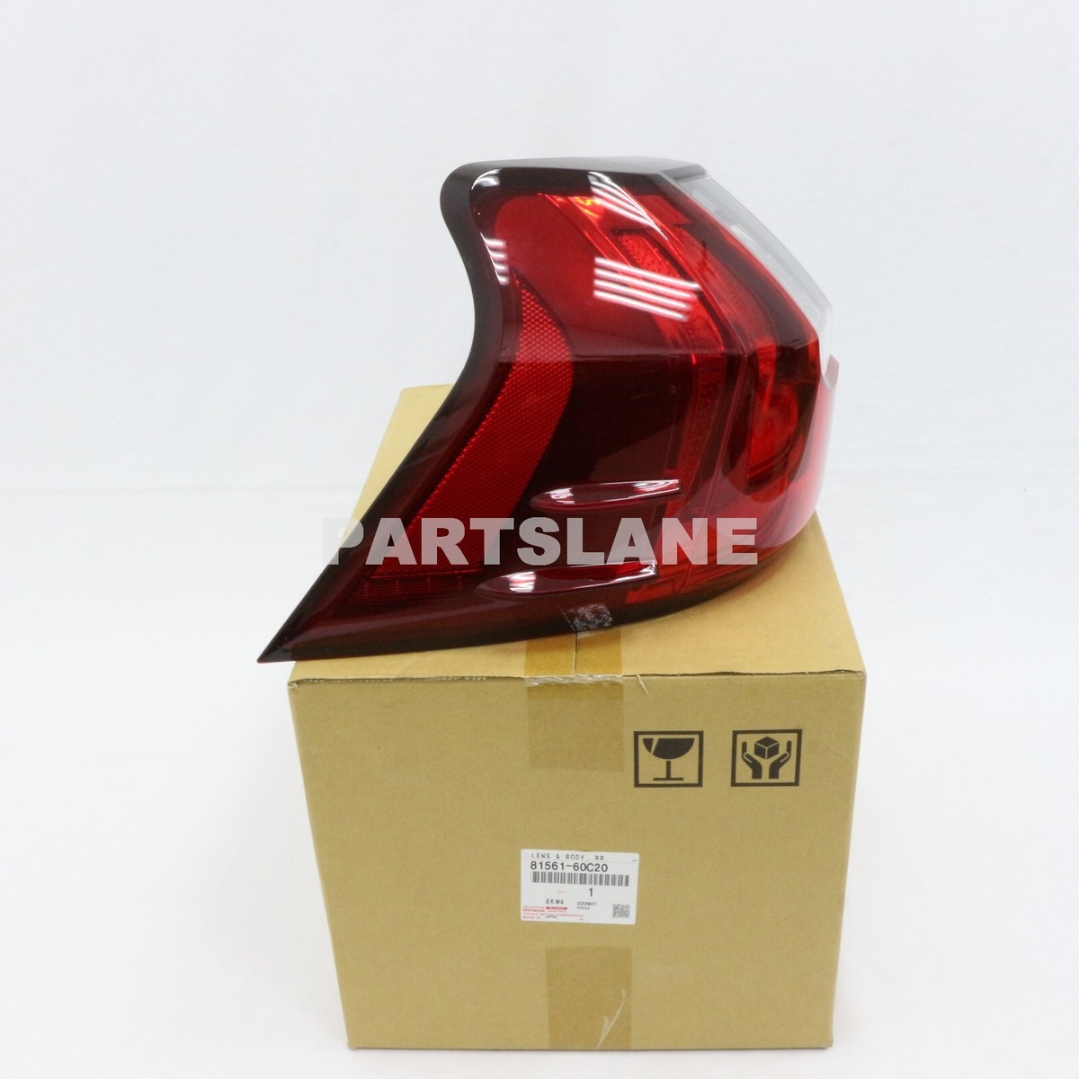 Toyota Genuine 8156160C20 Lens & Body RR 81561-60c20 for