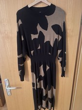 Kleid  Winterkleid Wollkleid Schwarz Beige Blumen Großes Muster Vintage Langarm