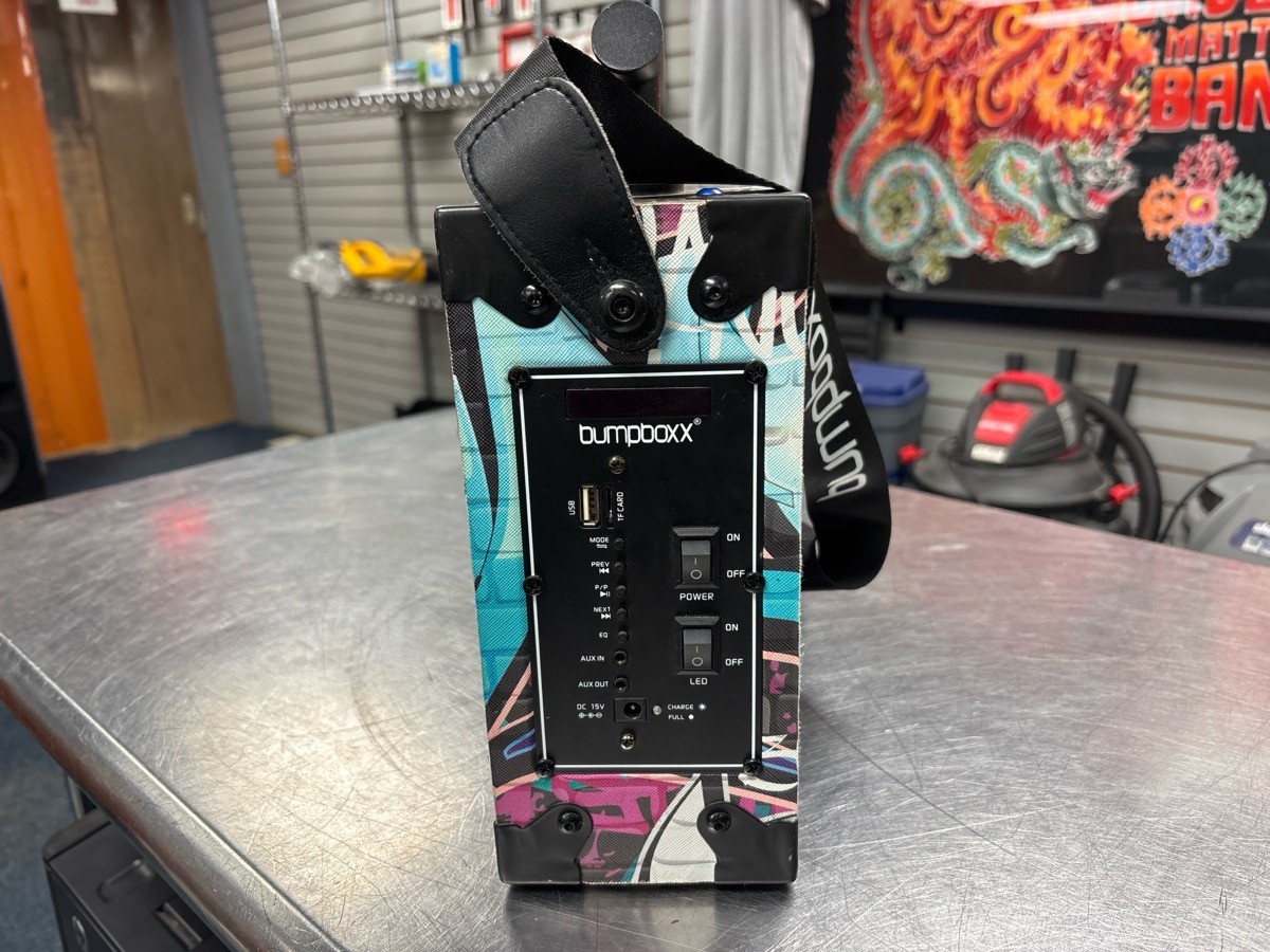 Used BUMPBOXX ULTRA PLUS Portable Bluetooth Speaker Boombox (QUC026127)