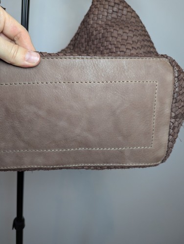Vintage 100% Italian Leather Brown Woven Shoulder Bag With Braided Handle, $89.95 - Photo 8