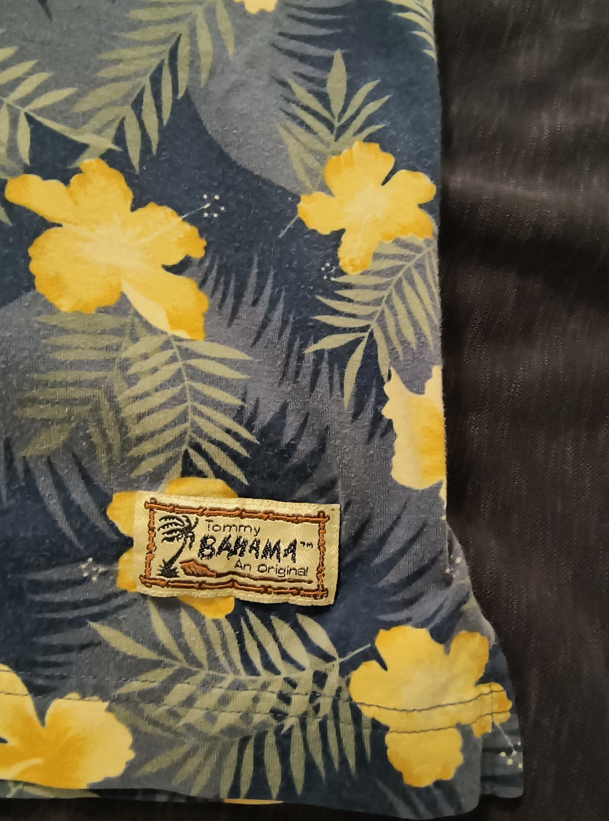 Tommy Bahama Floral Print Casual Shirt