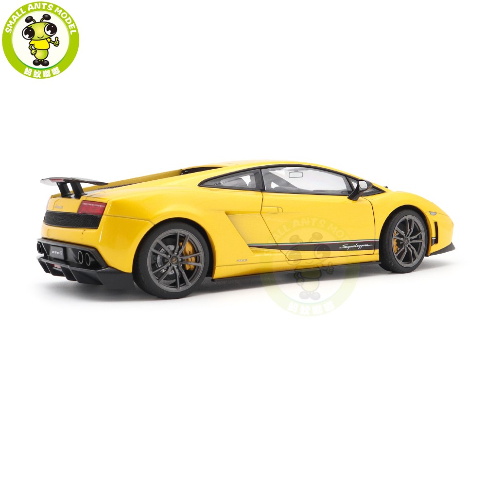 1/18 Lamborghini Gallardo LP570-4 Superleggera Autoart 74658