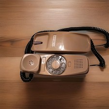 Vintage Western Electric Rotary Dial Phone Bell System Beige