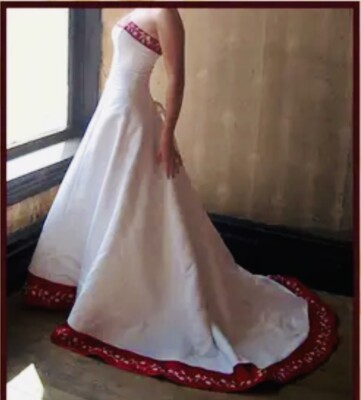 David‘s bridalウェディングドレス Strapless Floral Organza Ball Gown Wedding Dress | David's