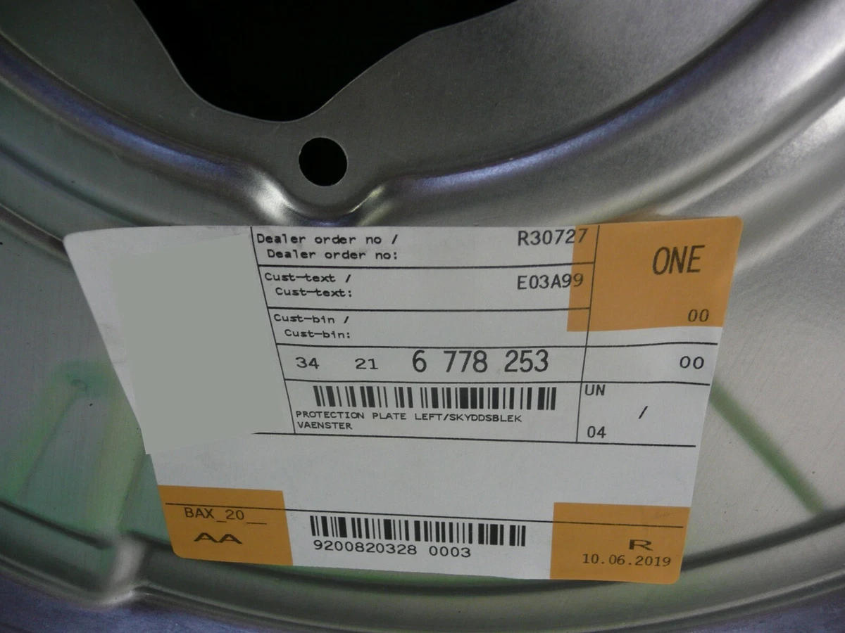 NEW GENUINE BMW F10 F11 BRAKE DISC PROTECTION PLATE REAR PAIR 