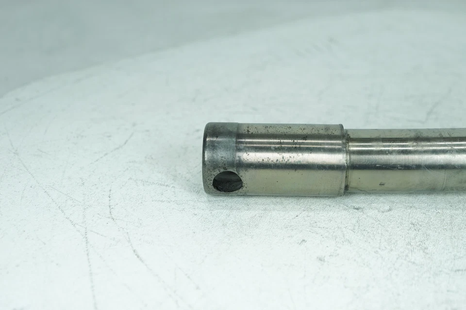 Harley Dyna FXDC Super Glide 09 personalizado OEM eje de rueda delantera eje perno 41628-08 Foto 4 de 4