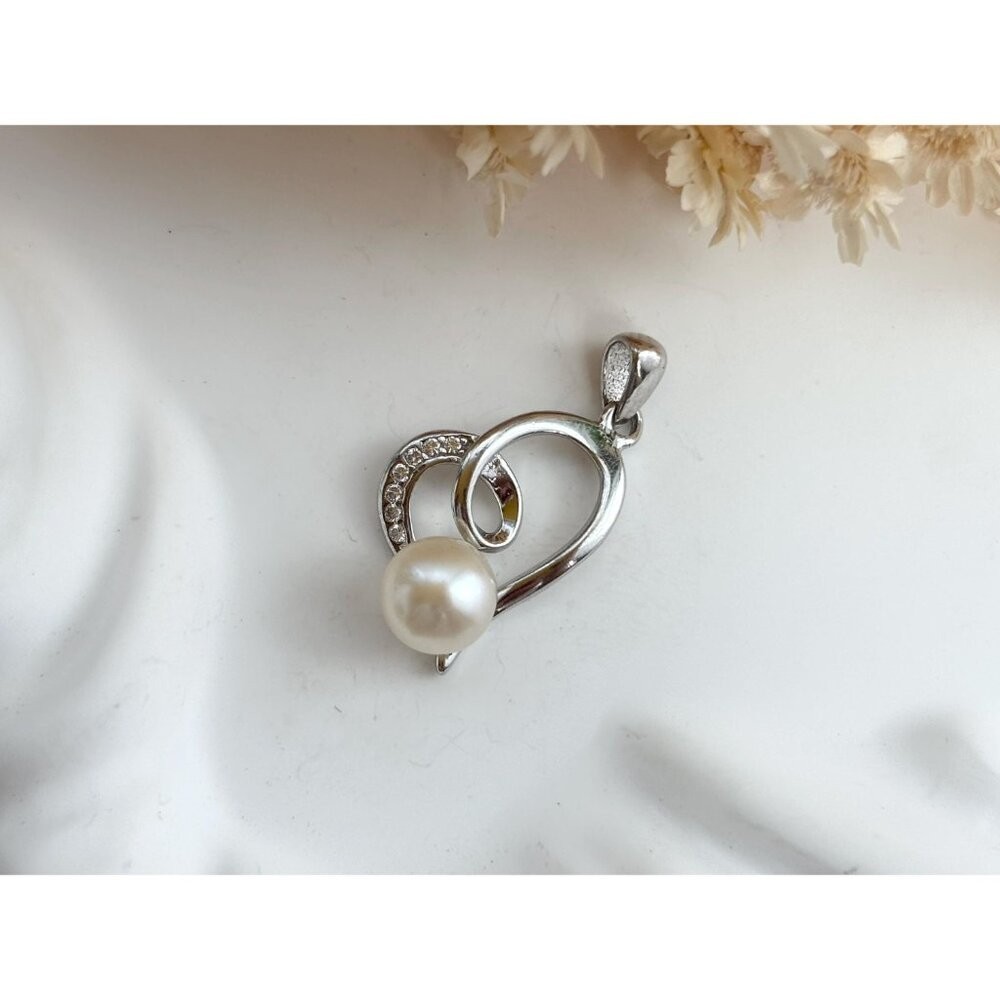 Heart Shaped Pearl Adorned Tiny Sterling Silver 9… - image 2