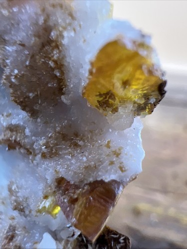 Wulfenite Crystals in Matrix Los Lamentos, Ahumada, Chihuahua, Mex. 60 g. - Picture 18 of 24
