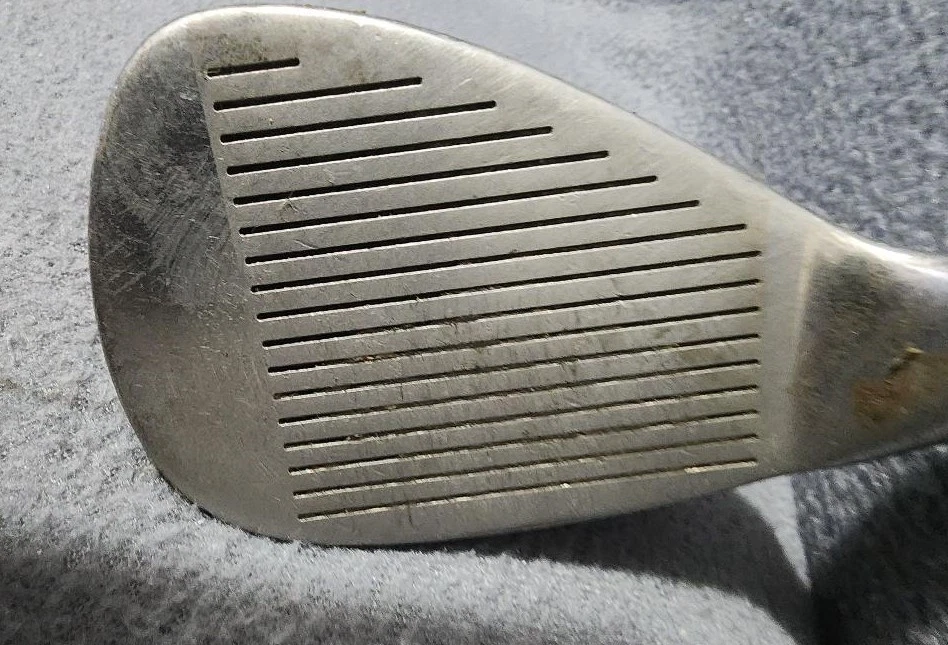 ADAMS GOLF TIRADAS APRETADAS CUÑA DE LANZAMIENTO SENIOR FLEX Foto 3 de 4