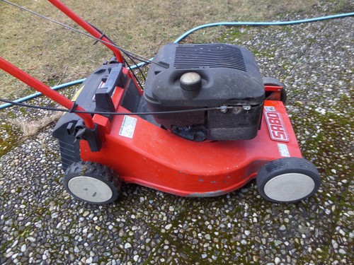 Benzinrasenmäher "SABO" Modell 47-4-A Turbostar, rot, mit Antrieb