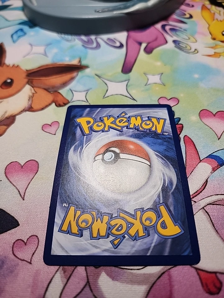 Pikachu V - Promo SWSH: Sword & Shield Promo Cards SWSH143 NM - Image 3 of 3